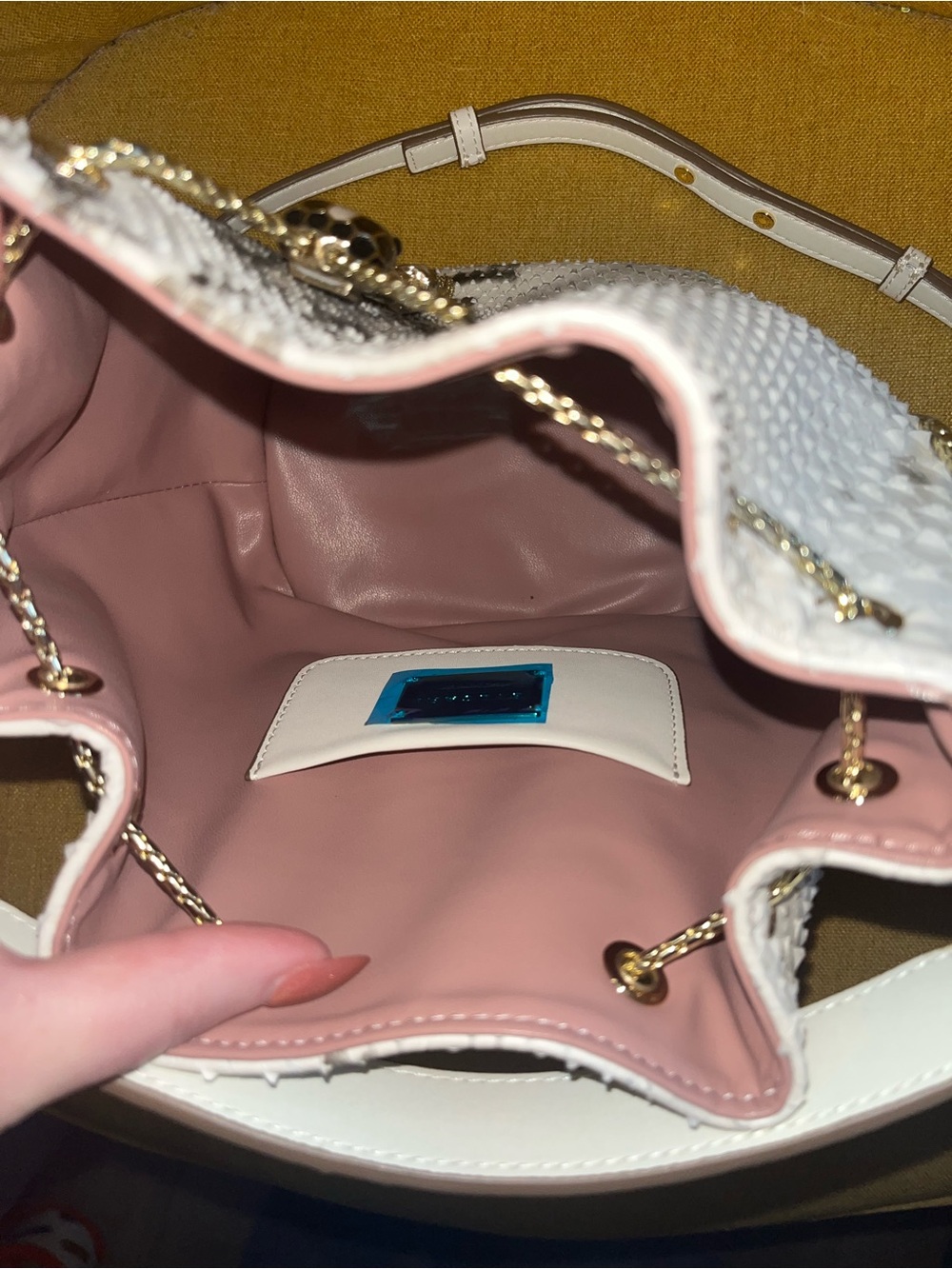 Source Unknown White Python-Embossed Drawstring Crossbody with Black Accent - Picture 6 of 7
